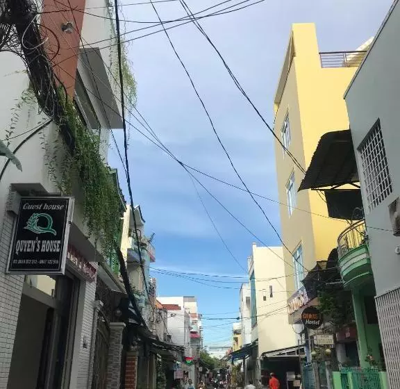 پانسیون Quyen S House