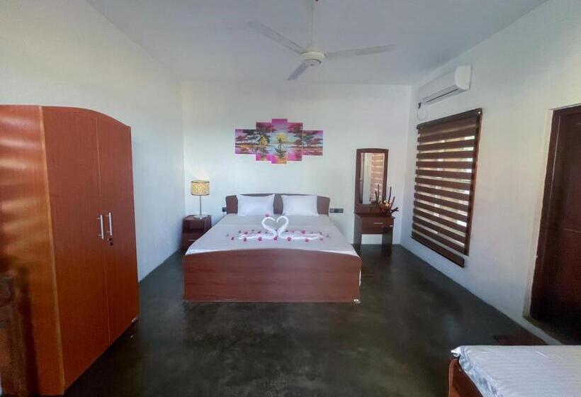 بنسيون Whisky Point Surf Cabana