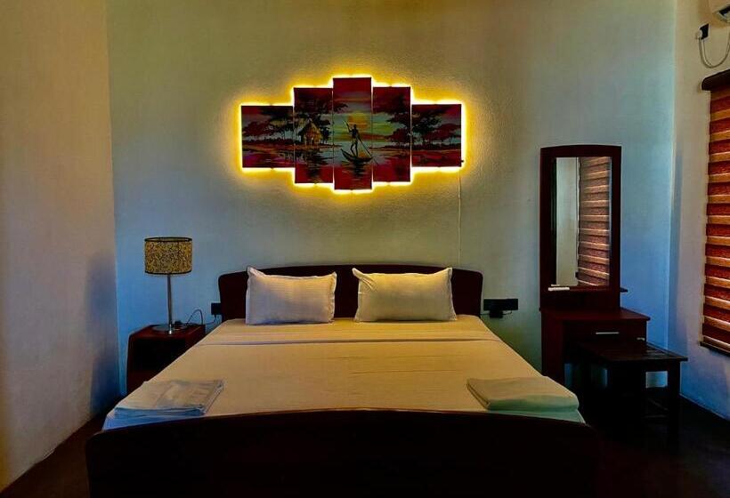 بنسيون Whisky Point Surf Cabana