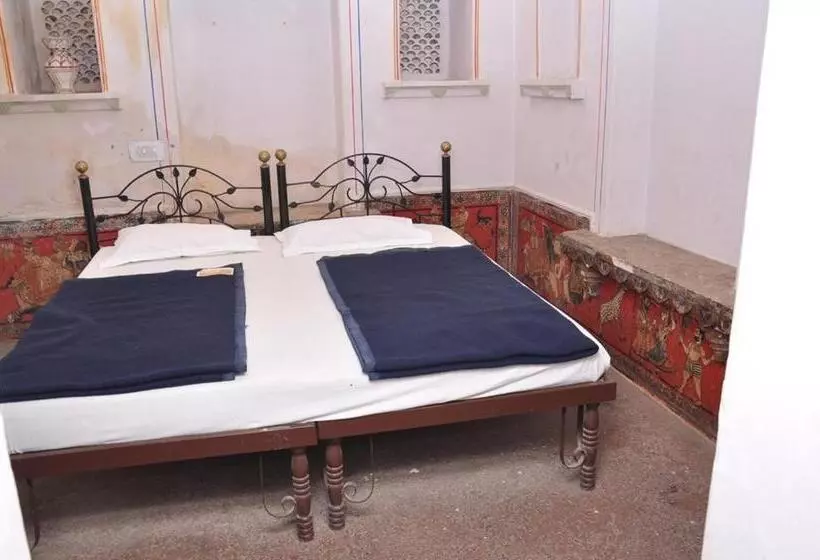 ホテル Gangaur Palace