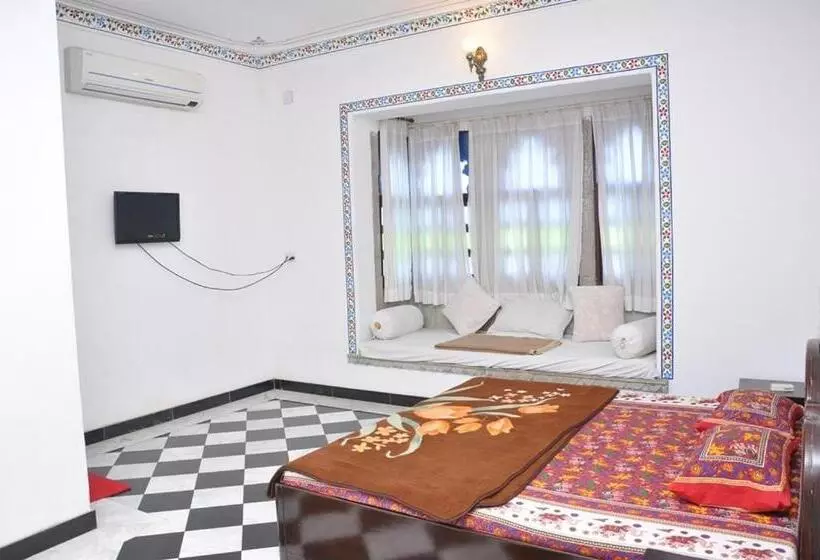 ホテル Gangaur Palace