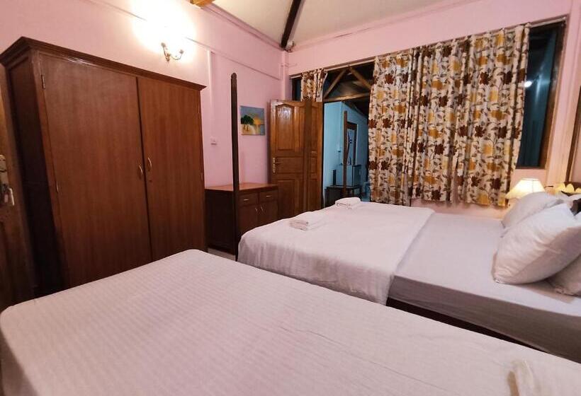 Hotel Maria Paulo Guest House Bar And Restaurant