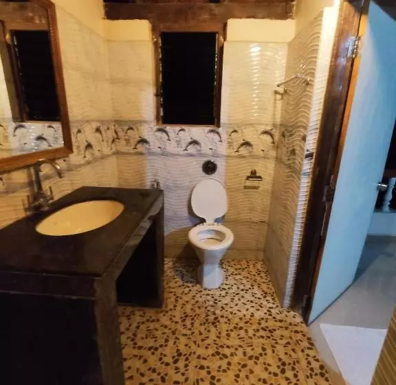 Hotelli Maria Paulo Guest House Bar And Restaurant