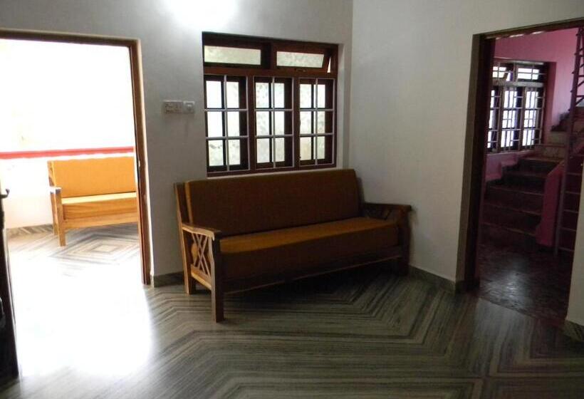 Hotel Maria Paulo Guest House Bar And Restaurant