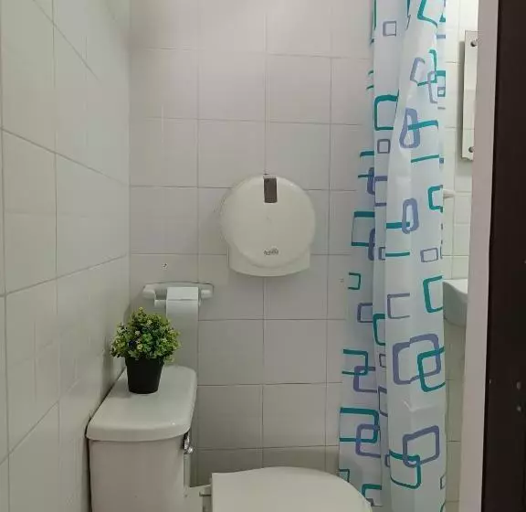 Hotelli Riviera Central