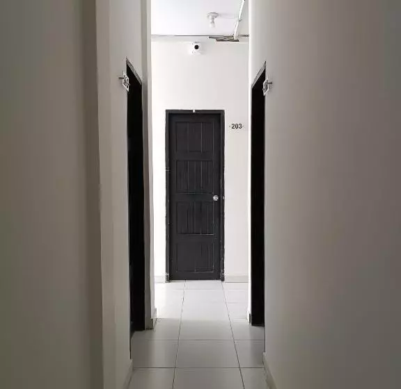 Hotelli Riviera Central