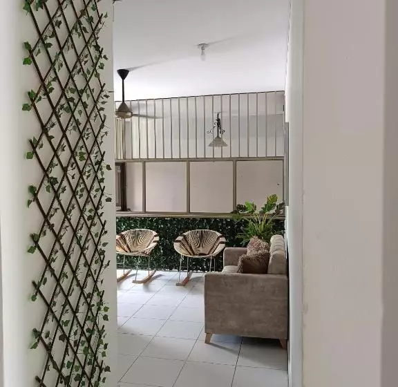 Hotelli Riviera Central