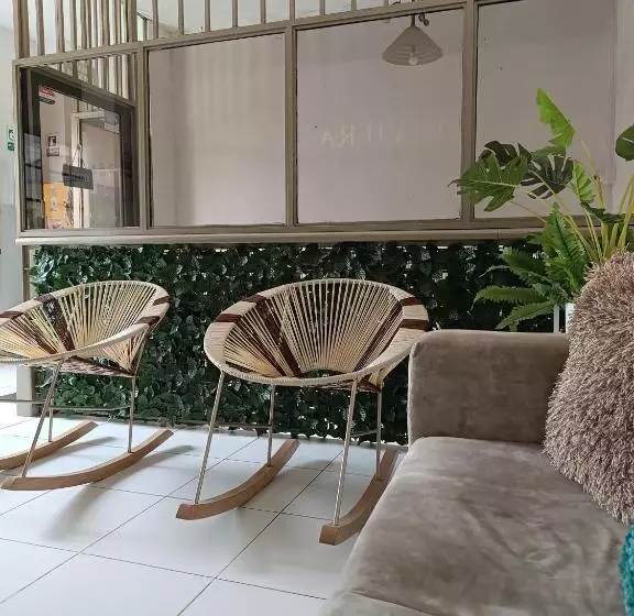 Hotelli Riviera Central