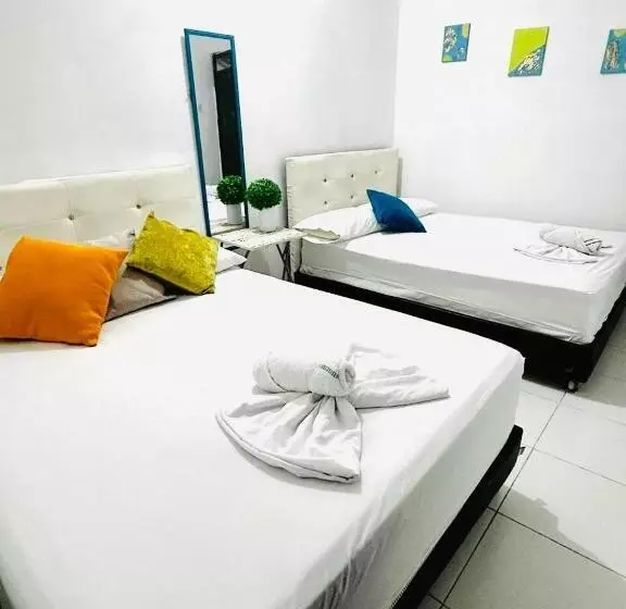 Hotelli Riviera Central