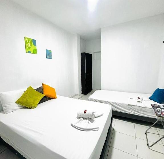 هتل Riviera Central