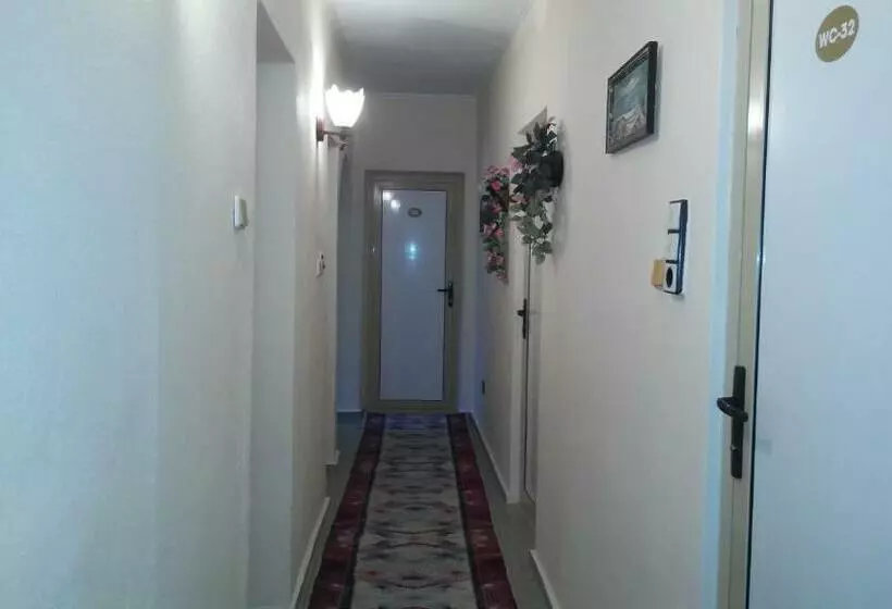 هتل Stefan Family