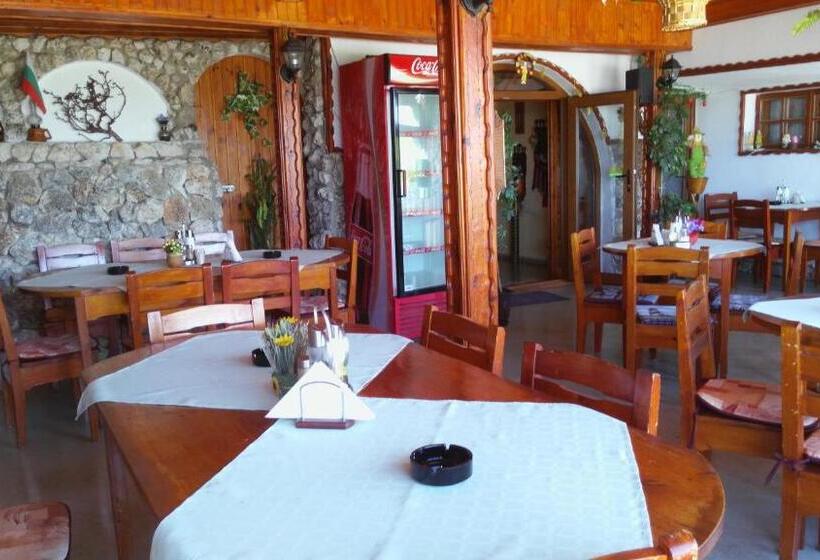 هتل Stefan Family