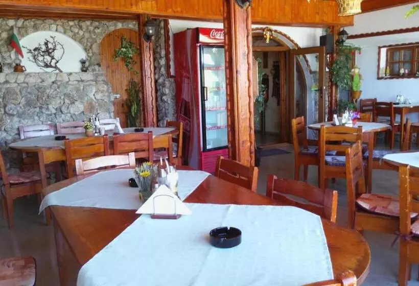 هتل Stefan Family