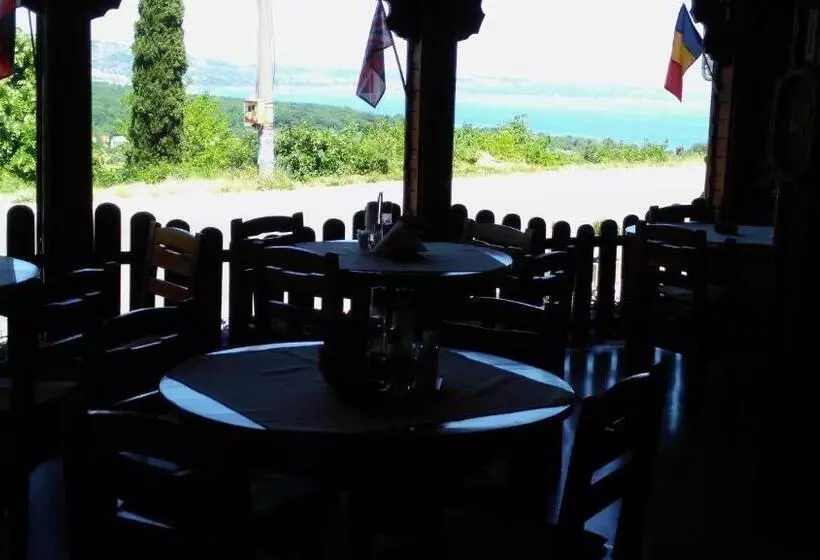 هتل Stefan Family