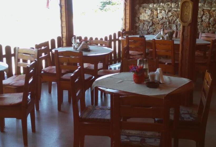 هتل Stefan Family