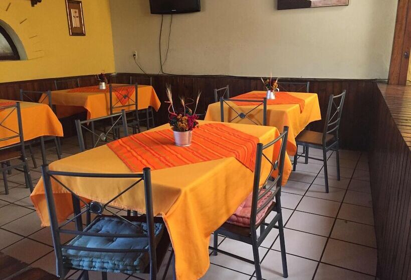 هتل Y Cafe Casa Del Valle