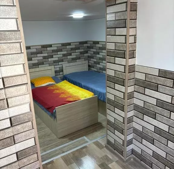 پانسیون Downtown Guest House