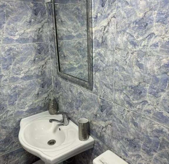 پانسیون Downtown Guest House