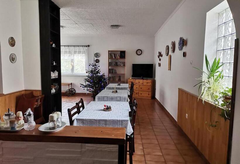 بنسيون Fenyő Vendégház