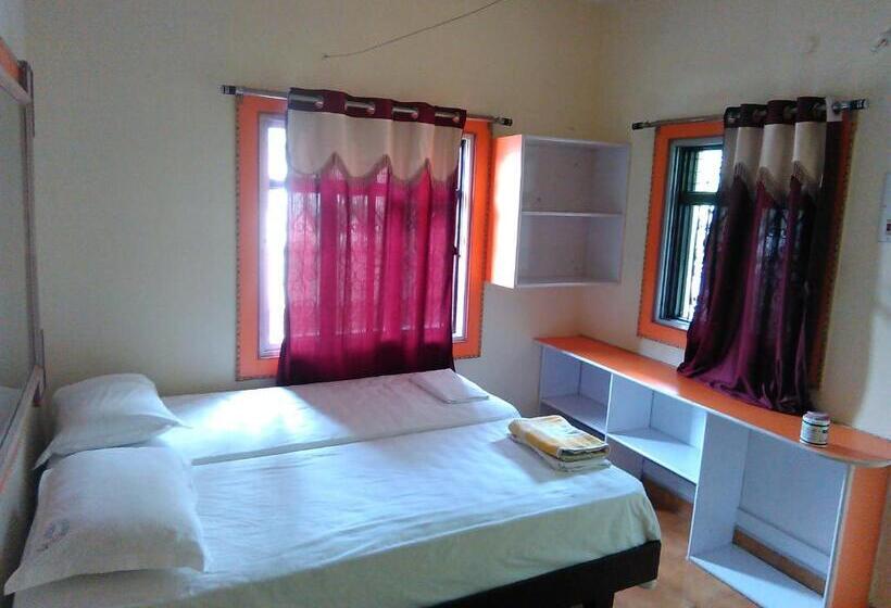 פנסיון Gopi Guest House