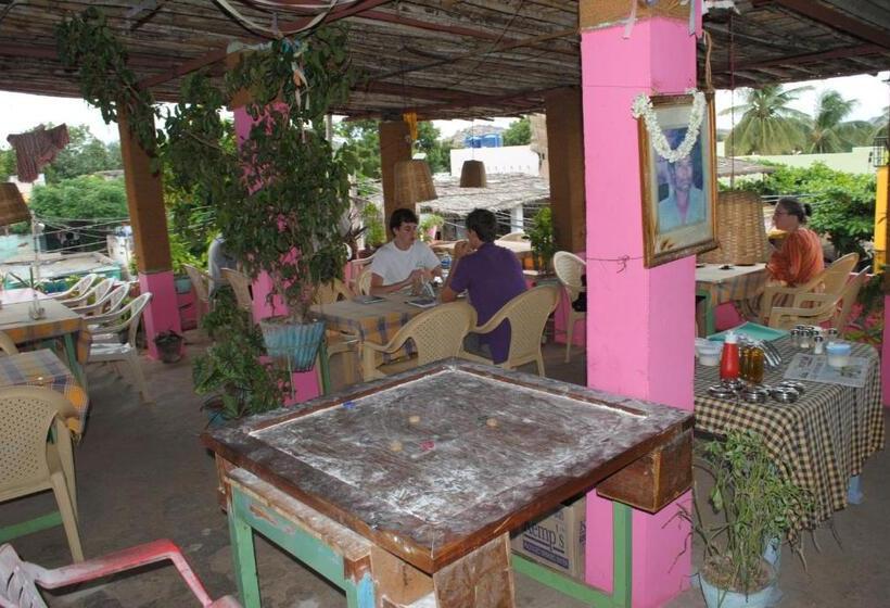 פנסיון Gopi Guest House