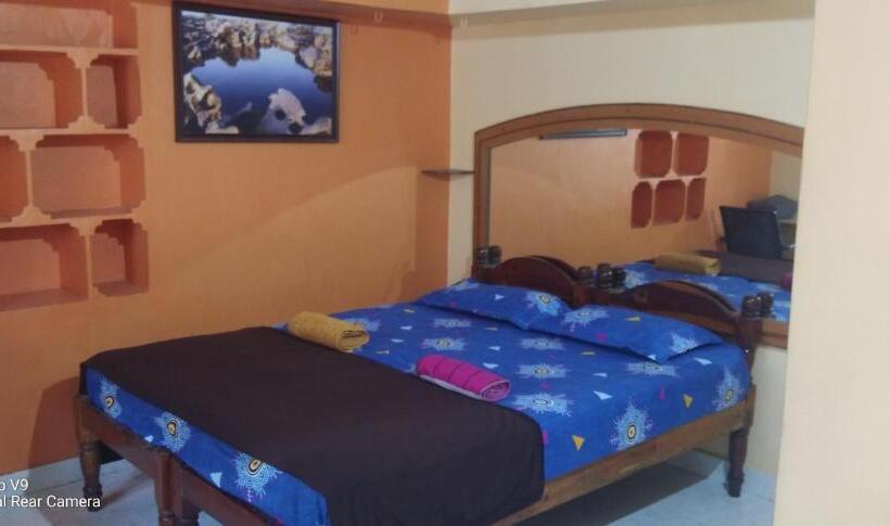 פנסיון Gopi Guest House