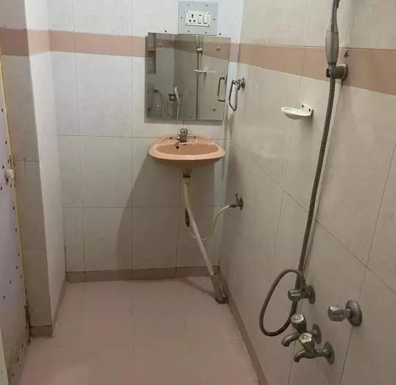 Majatalo Gopi Guest House