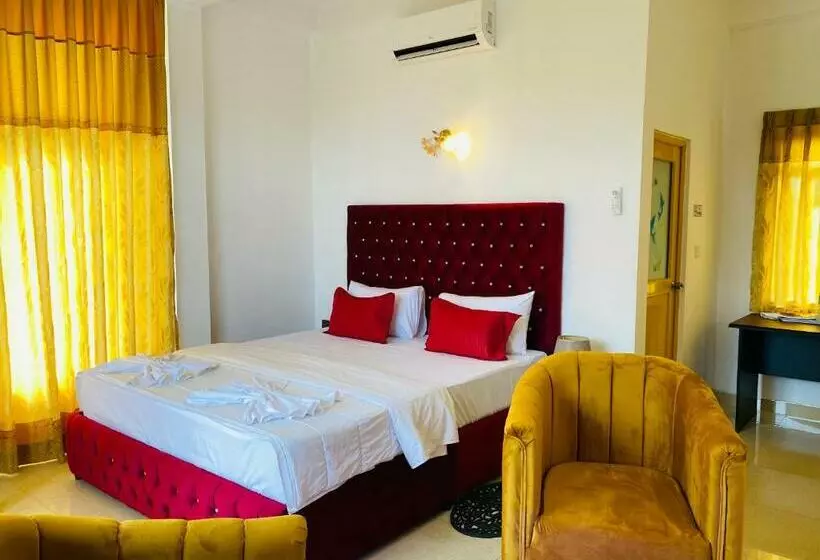 پانسیون Holiday Homes Guest Inn Ella