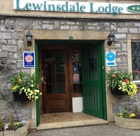 ペンション Lewinsdale Lodge
