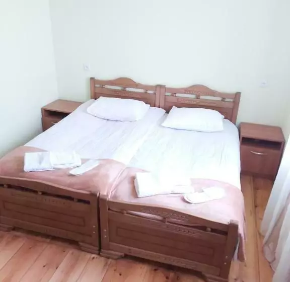 پانسیون Maiko Guest House