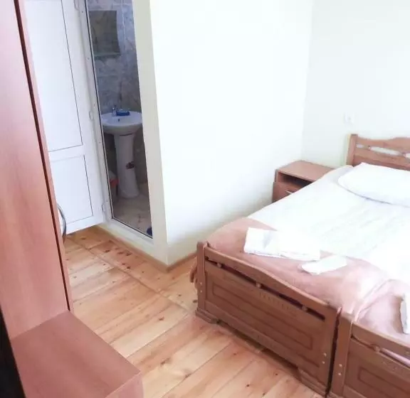 پانسیون Maiko Guest House