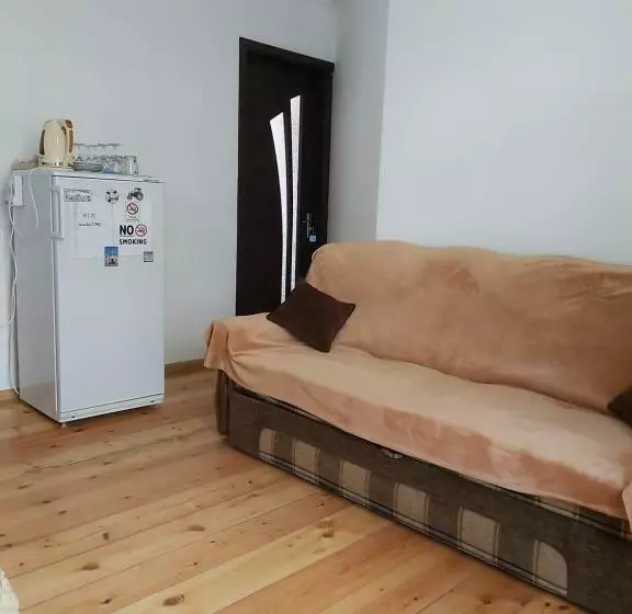 پانسیون Maiko Guest House
