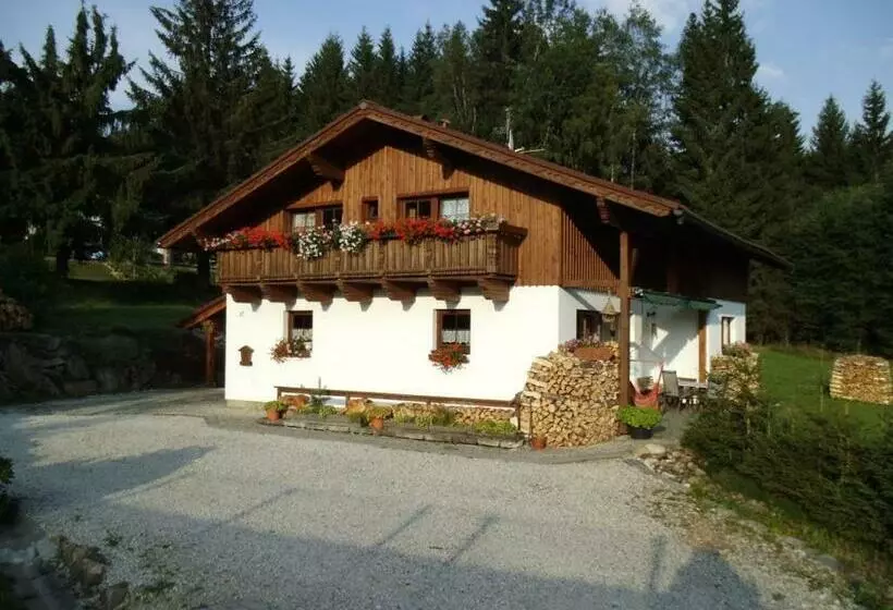 Majatalo Penzion Albert