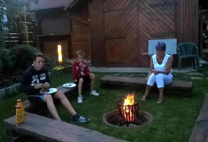 Majatalo Penzion Pod Boubínem