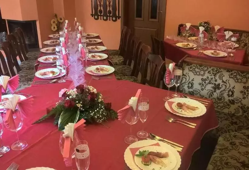 Majatalo Penzion Pod Boubínem