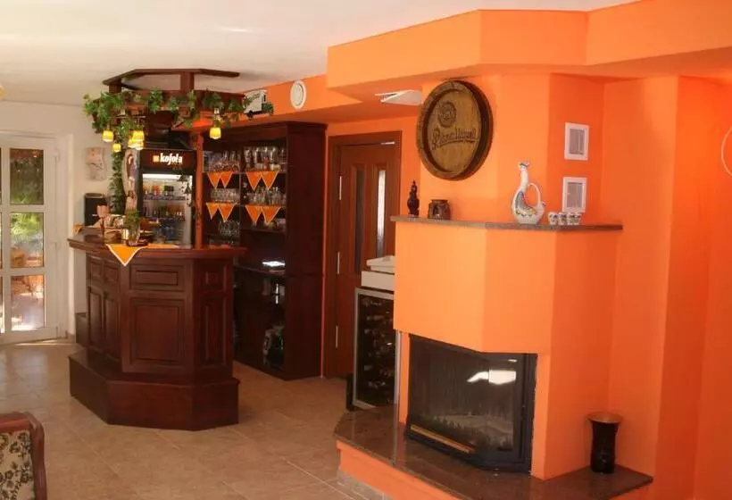 Majatalo Penzion Pod Boubínem