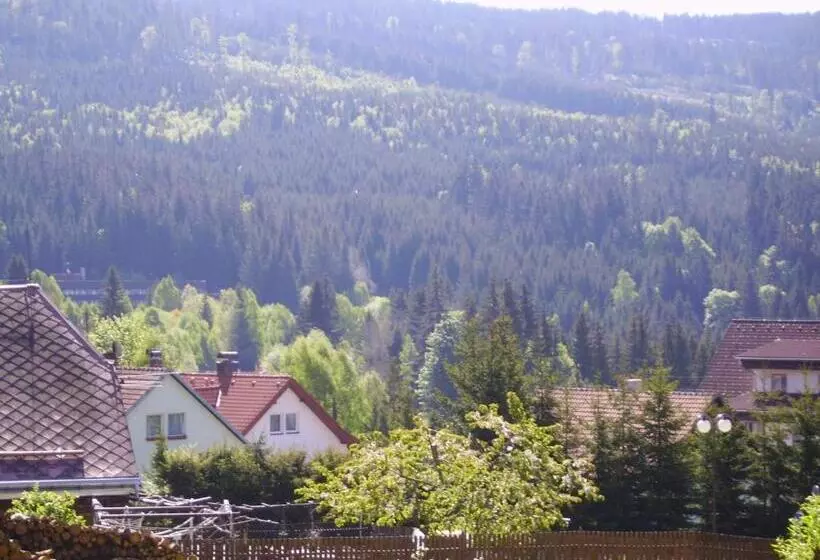 Majatalo Penzion Pod Boubínem