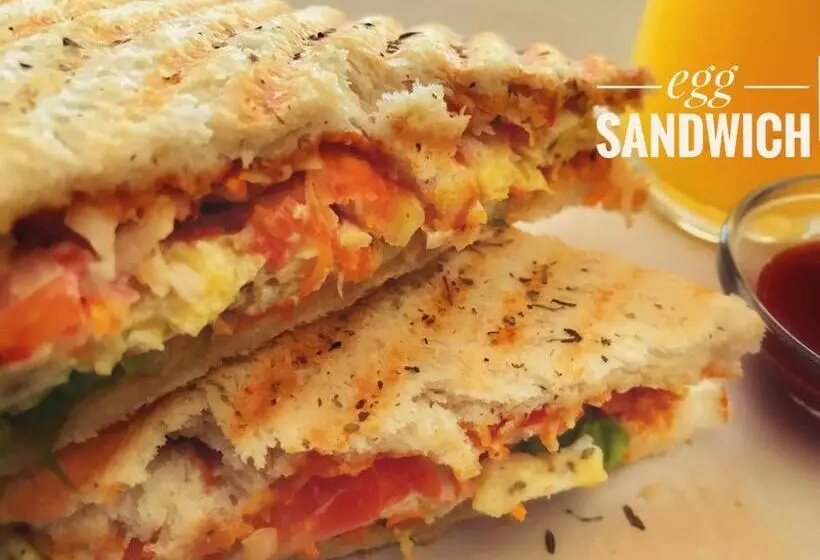 Majatalo Silver Moon Guest House