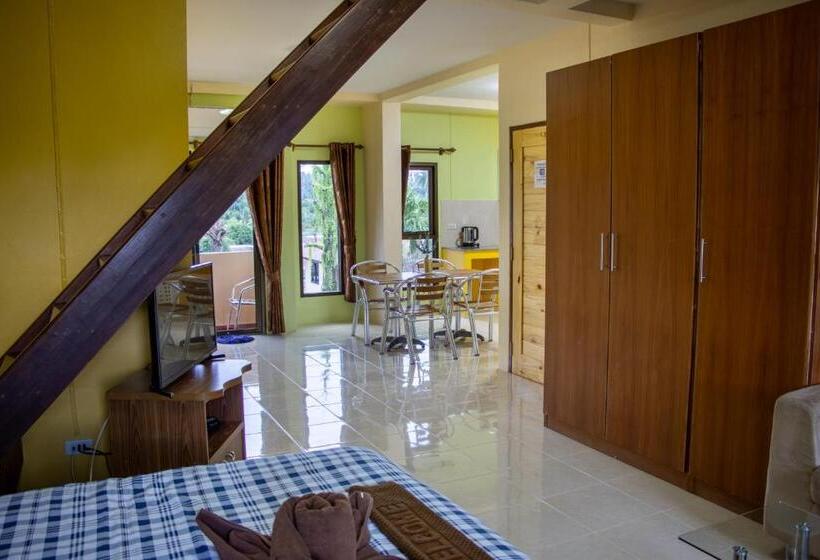 פנסיון Thai Life Guesthouse Khaolak