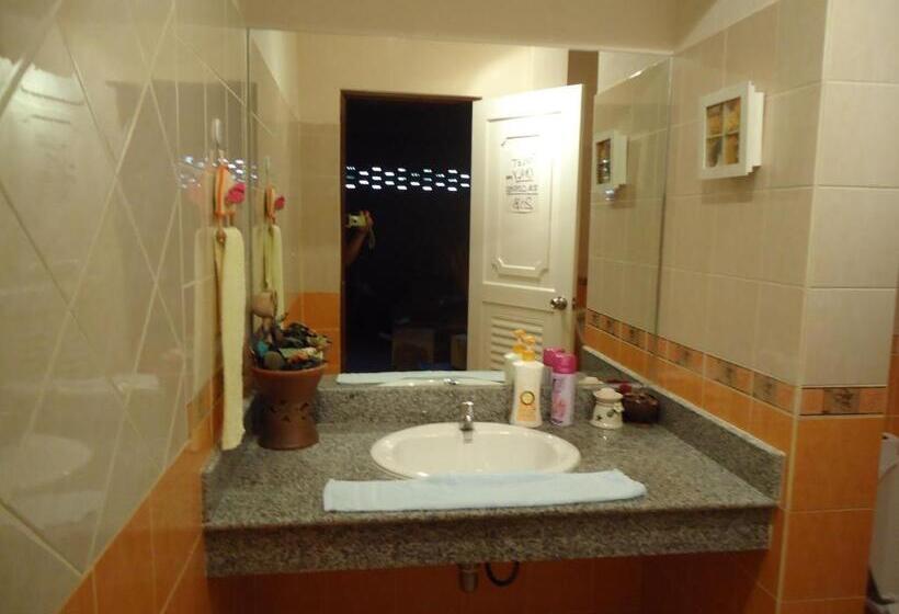 פנסיון Thai Life Guesthouse Khaolak