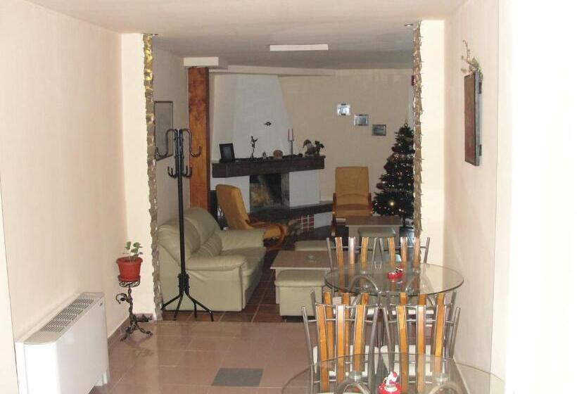 Pansiyon Zasheva Kushta Guesthouse