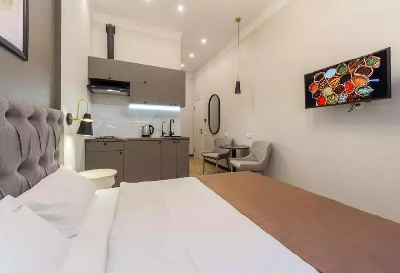 Apartments On Antonovycha