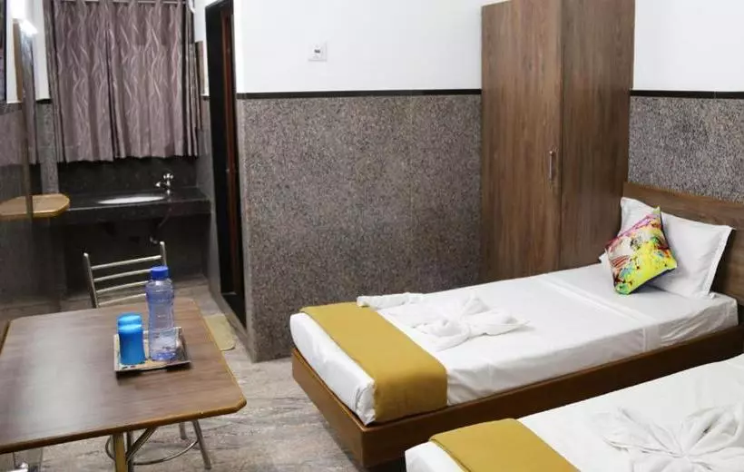 ホテル Ram Inn A Business Stay