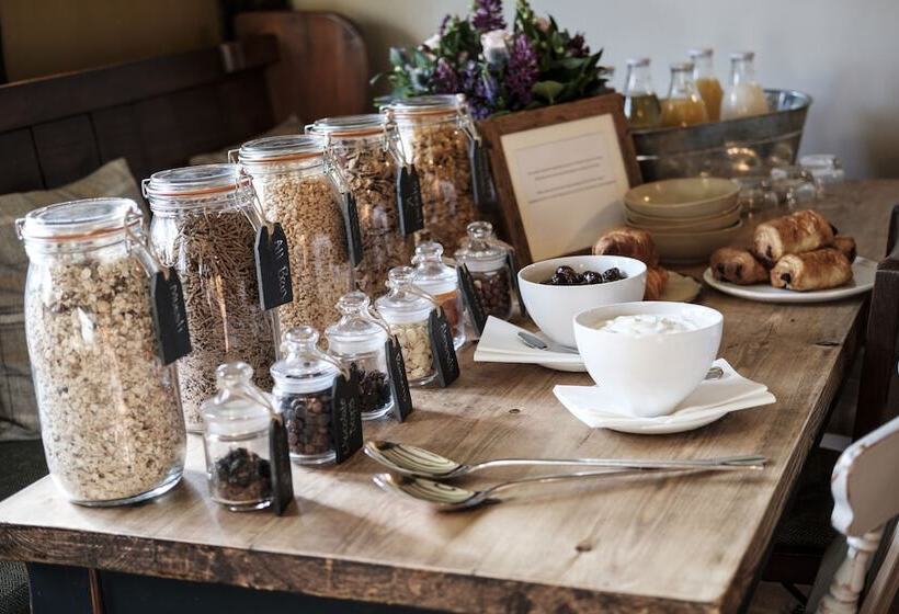 酒店 The White Hart