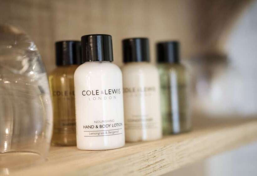 酒店 The White Hart