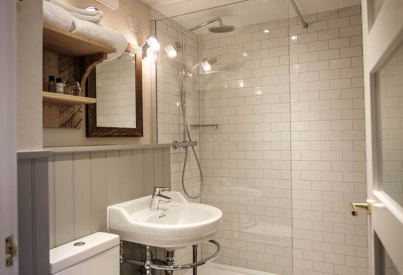 酒店 The White Hart