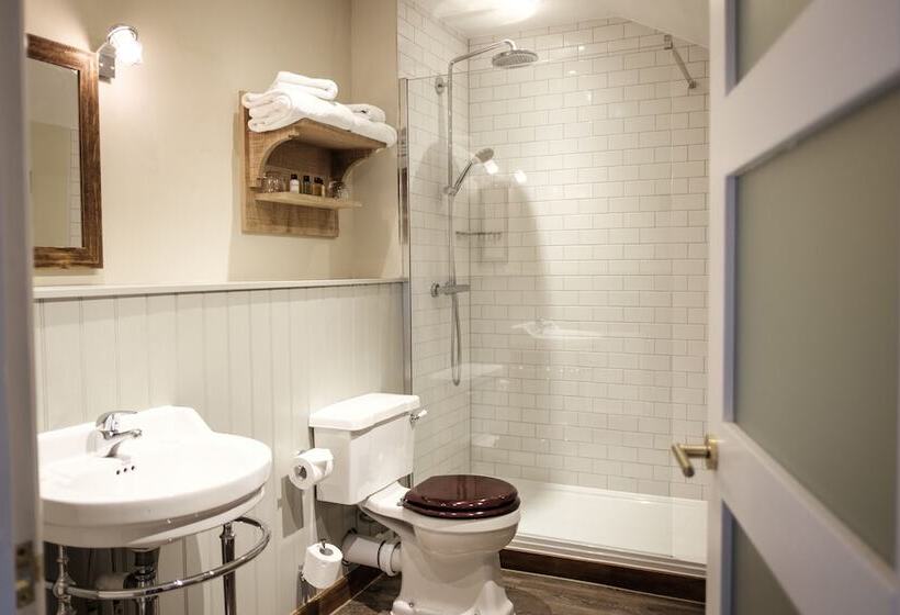 酒店 The White Hart