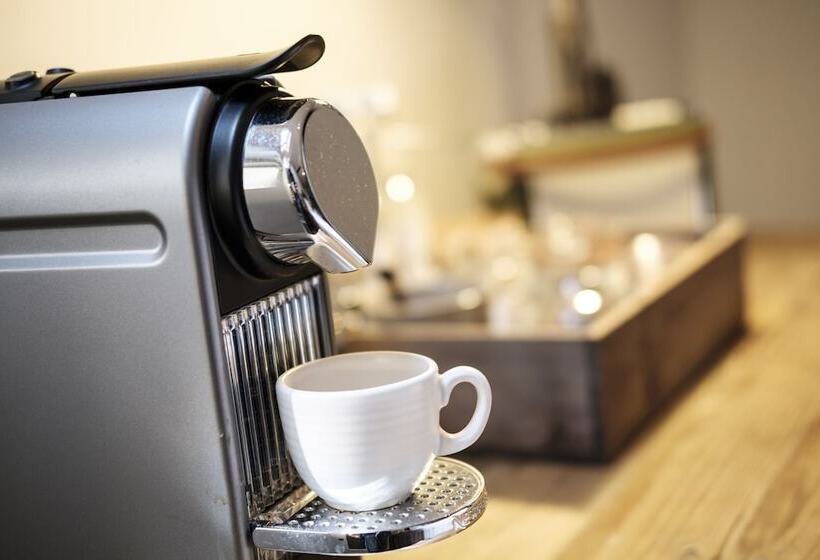 酒店 The White Hart