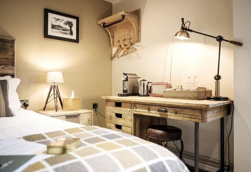 酒店 The White Hart