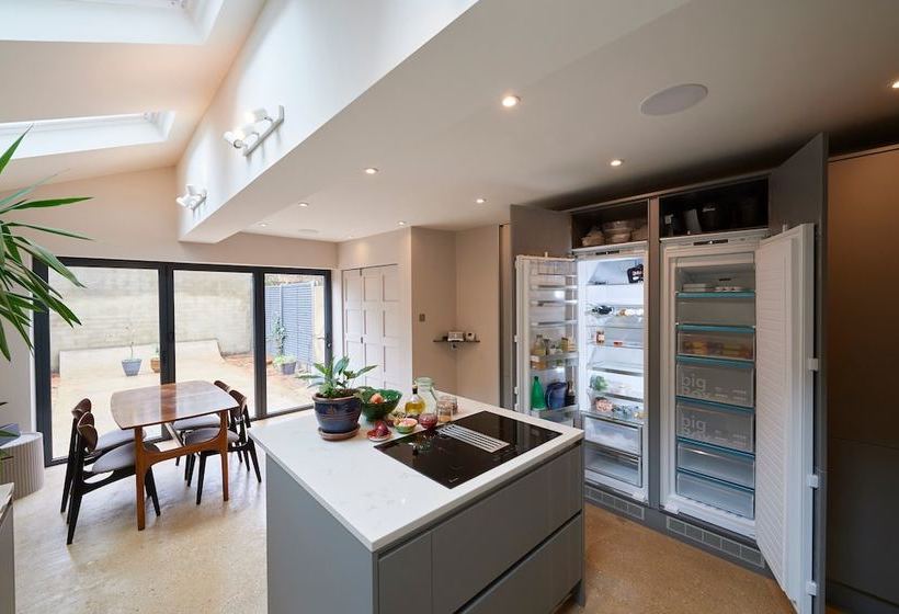 Modern 3 Bedroom House With Garden In Peckham